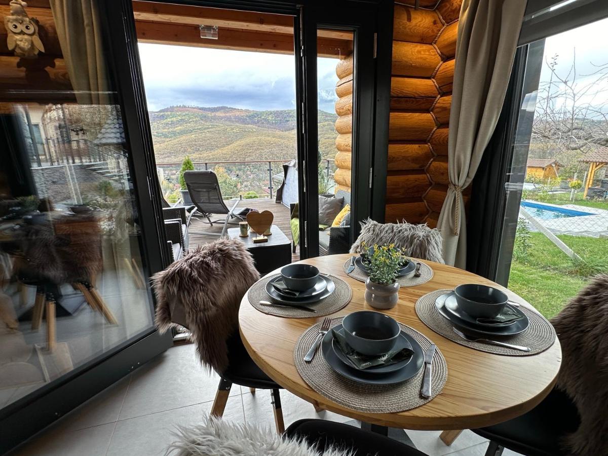 Roenk Relax Apartment Miskolc Luaran gambar
