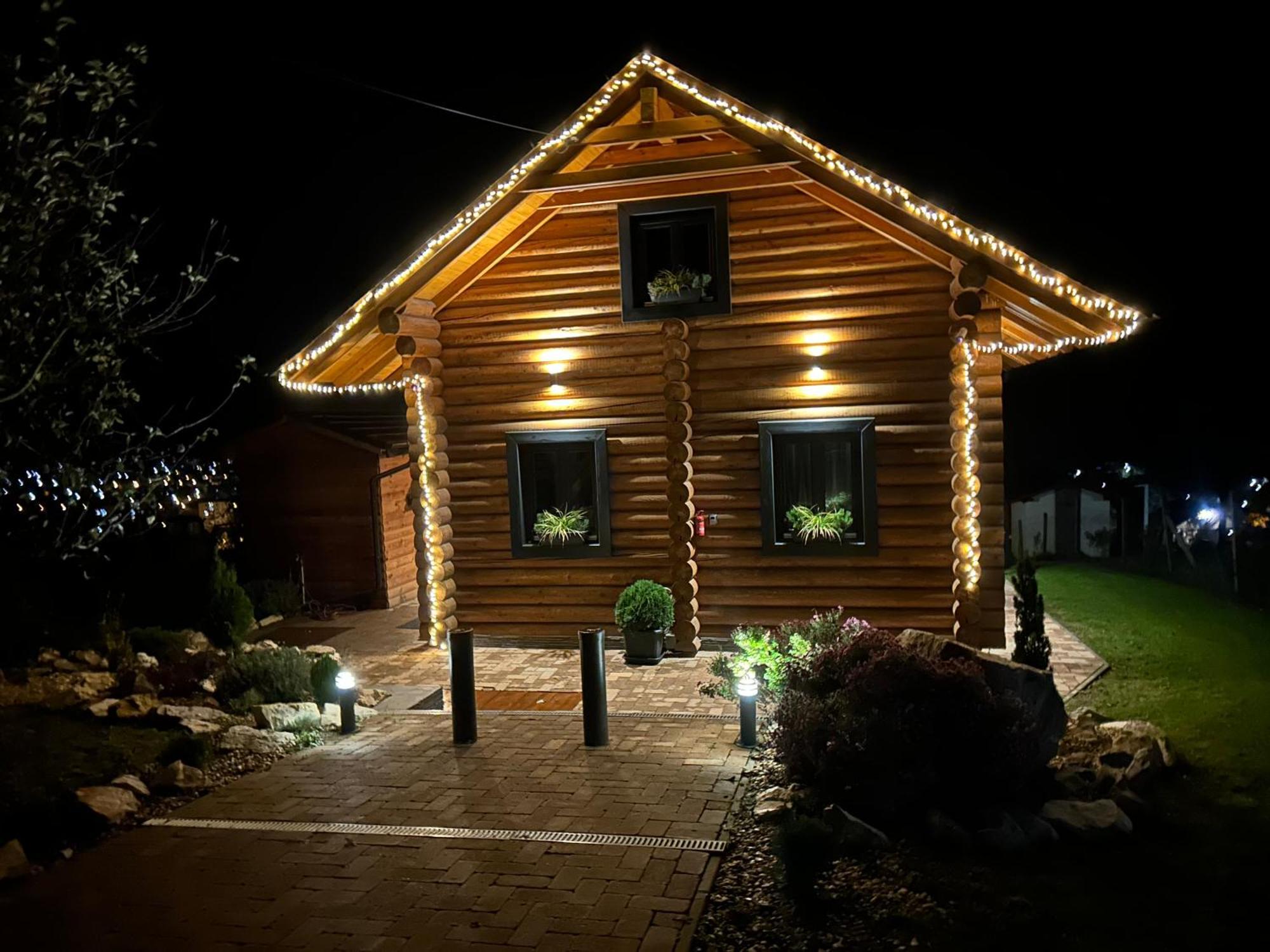Roenk Relax Apartment Miskolc Luaran gambar