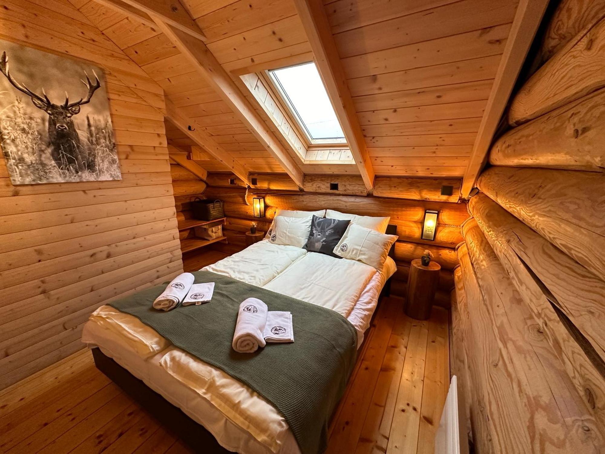 Roenk Relax Apartment Miskolc Luaran gambar